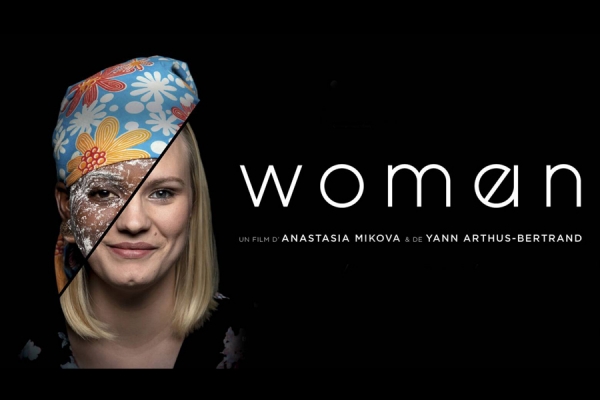 Le film &quot;Woman&quot; de Yann Arthus-Bertrand, Anastasia Mikova en projection à Alger
