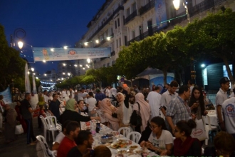 Iftar Géant sur la rue Didouche Mourad